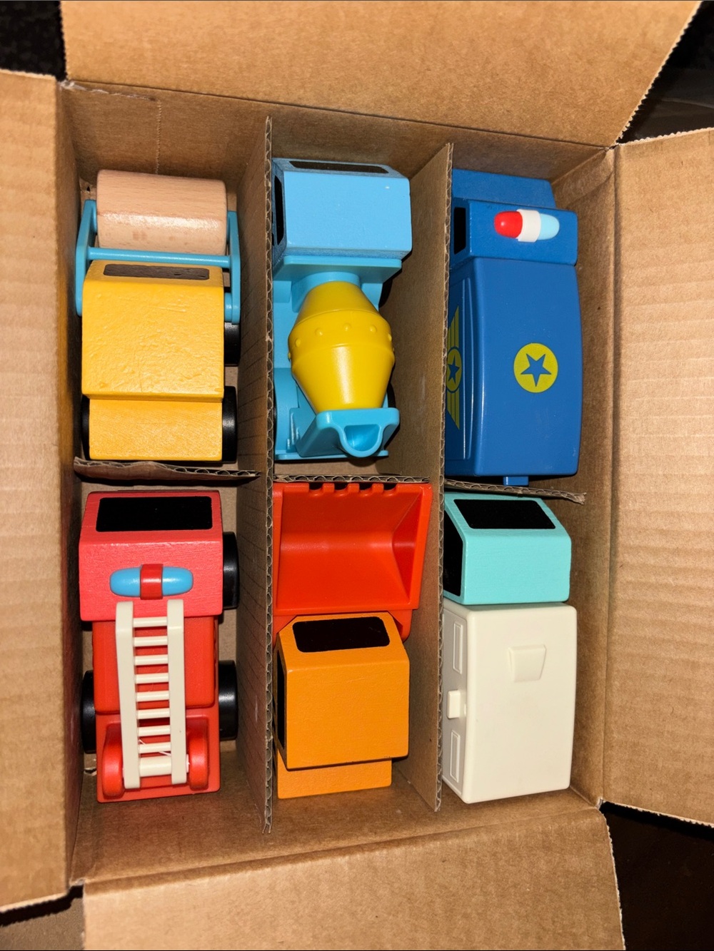 Wooden Toy Vehicle Set - Multicolor Construction & Rescue Trucks